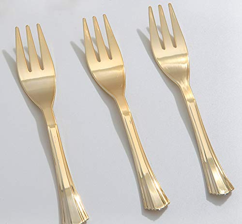 100pcs Square Dessert Plates with 100pcs Gold Dessert Forks, Clear Premium Plastic Salad Plates, Party Essentials Appetizer Plates,Gold Plastic Silverware, 6" Clear Dessert Plates and 5" Gold Forks