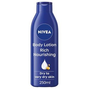 NIVEA Rich Nourishing Body Lotion for Dry Skin
