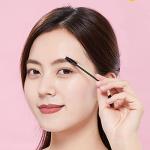 50 Disposable Eyelash Brushes for Makeup and Eyebrows
