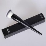 Kabuki Foundation Brush for Liquid and Powder Makeup