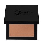 Sleek Face Form Bronzer - Glow Up Effortlessly