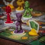 Clue Junior Board Game: Case of the Broken Toy
