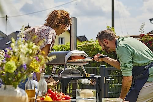 Ooni Karu 12 - Versatile Outdoor Pizza Oven