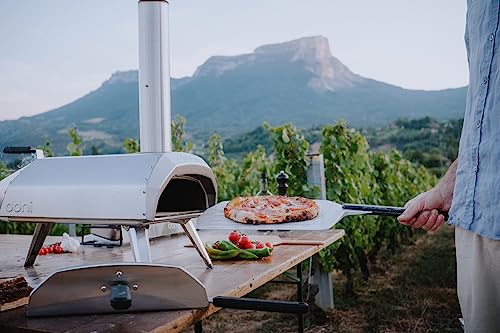 Ooni Karu 12 - Versatile Outdoor Pizza Oven