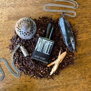 Banshee Noir: Unisex Dark Cedar & Leather Fragrance