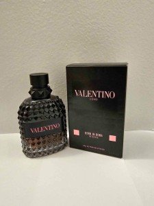 parfum Valentino born in roma eau de toilette good gift for men.