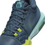 LeBron Witness 8 Basketball Shoes - Size 8.5