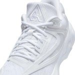 Nike Men's White Basketball Shoes - Size 11