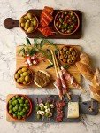 Mezzetta Whole Castelvetrano Italian Green Olives, 10 oz