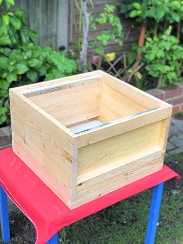 European-Made Beehive Set with Cedar Wood