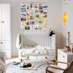 Wooden Photo Frame with Clips for Bee Art Display