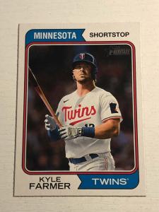2023 Topps Heritage Kyle Farmer Short Print Card