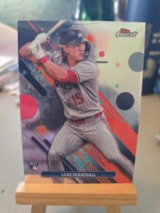 2025 Topps Finest Luke Keaschall Minnesota Twins RC