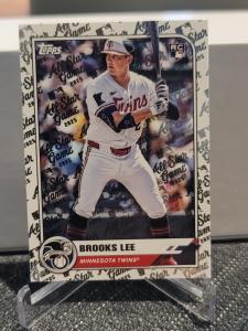 2025 Topps Brooks Lee Rookie Card #22 Twins