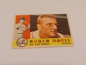 1960 Topps Roger Maris Baseball Card #377