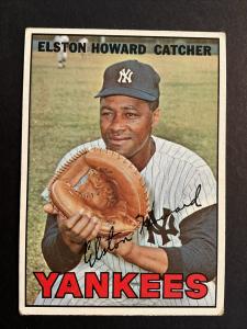1967 Topps Elston Howard Baseball Card #25