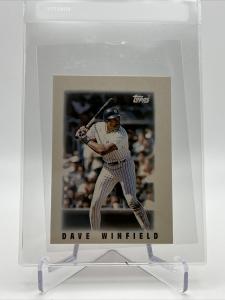 1986 Topps MINI Dave Winfield Baseball Card #29