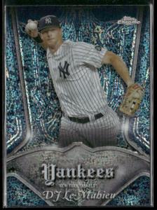 2022 Topps Chrome DJ LeMahieu Card