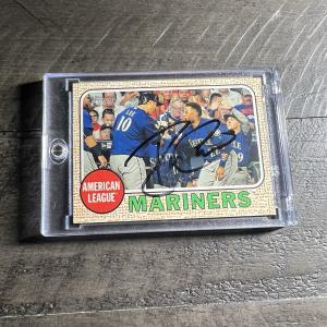 Robinson Cano Autographed 2017 Topps Heritage Card