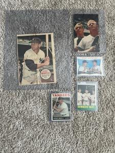 Mickey Mantle Vintage Topps Card Collection