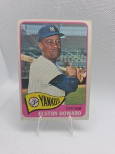1965 Topps Elston Howard Baseball Card #450
