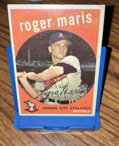1959 Topps Roger Maris Baseball Card #202