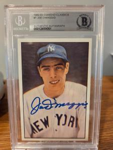 Joe DiMaggio 1982-83 Diamond Classics BGS 10 Autograph
