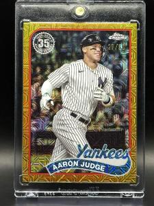 Aaron Judge Mojo Refractor #/50 Topps Chrome Card