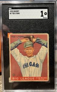 1933 Goudey Ted Lyons #7 Baseball Card