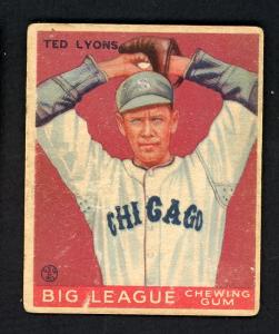 1933 Goudey Ted Lyons White Sox Card #7
