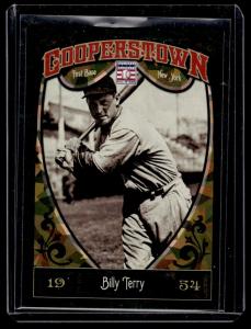 2013 Panini Cooperstown Green Crystal Billy Terry Card