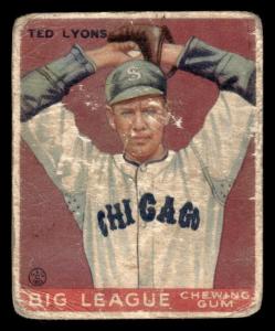 1933 Goudey Ted Lyons Baseball Card #7