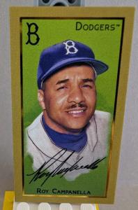 2025 Topps T205 Roy Campanella Gold Leaf Card