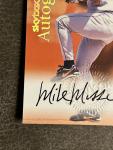 2000 SkyBox Mike Mussina Autograph Card