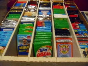120 Vintage Baseball Cards Plus Free Mantle Card!