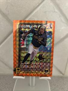 2025 Topps Chrome O’Neil Cruz #252 Orange Refractor