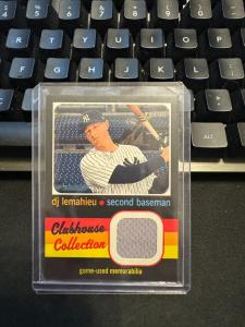 DJ LeMahieu 2020 Topps Heritage Yankees Relic Card