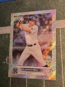DJ LeMahieu Topps 2022 Foilboard /875 Card