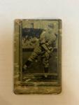 1929 W553 Burleigh Grimes Green Baseball Card