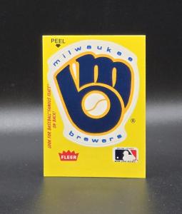1986 Fleer Milwaukee Brewers Team Sticker Card