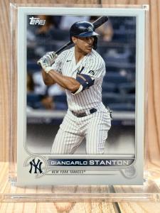 Giancarlo Stanton 2022 Topps #650 Yankees Card