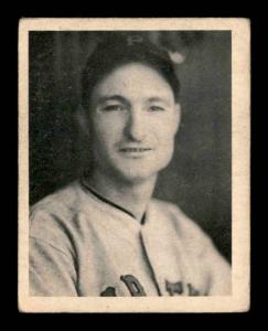 1939 Play Ball Lloyd Waner Baseball Card