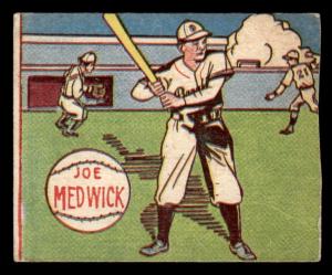 1943 Joe Medwick Baseball Card #17