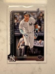 2025 Topps Aaron Judge #300 New York Yankees Card