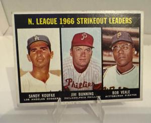 1967 Topps Sandy Koufax, Jim Bunning, Bob Veale