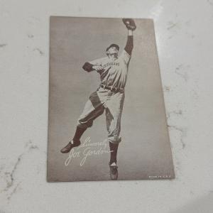 1939-46 Joe Gordon Cleveland Salutation Exhibit Cards