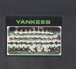 1971 Topps New York Yankees Team Card #543