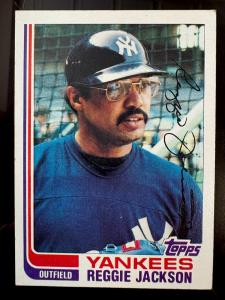 1982 Topps Reggie Jackson #300 Yankees Card