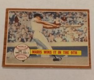 1961 Topps Roger Maris World Series Game #3 Maris Wins It In The 9th #234