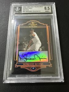 2004 Timeless Treasures Mariano Rivera Autograph #10/10